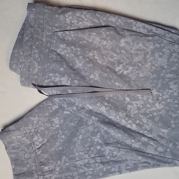 Lululemon Ready to Rulu Jogger Crop Pants Size 10 Grey Spritz Jacquard - Picture 11 of 11